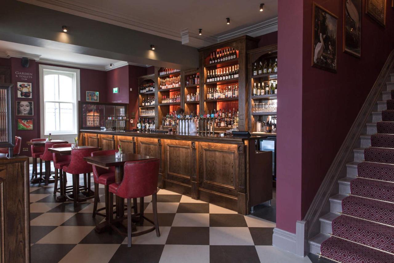 The Park Hotel Teddington Exterior foto